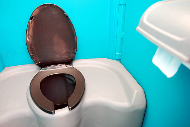 Best Luxury portable toilet rental  in Edmonston, MD